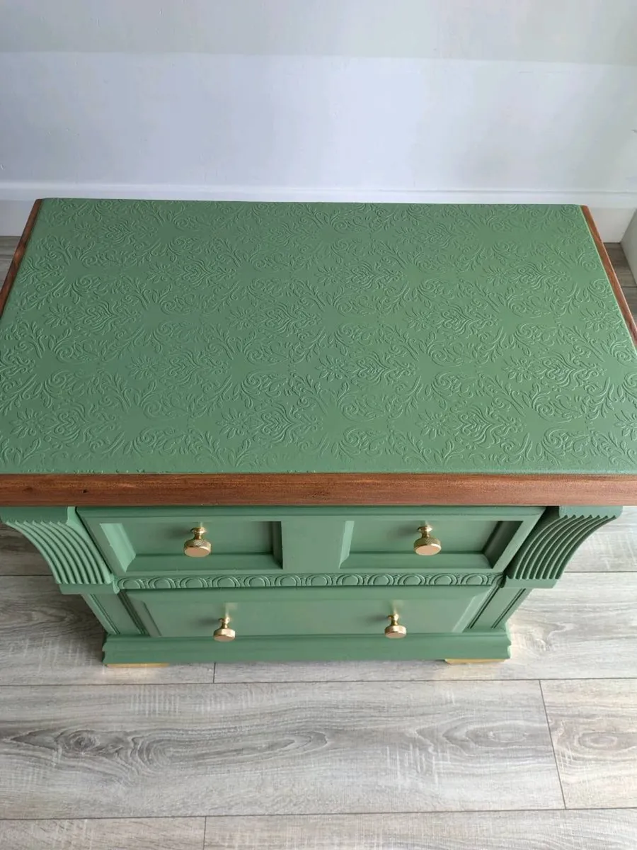 Pair of large bedside tables - Image 2