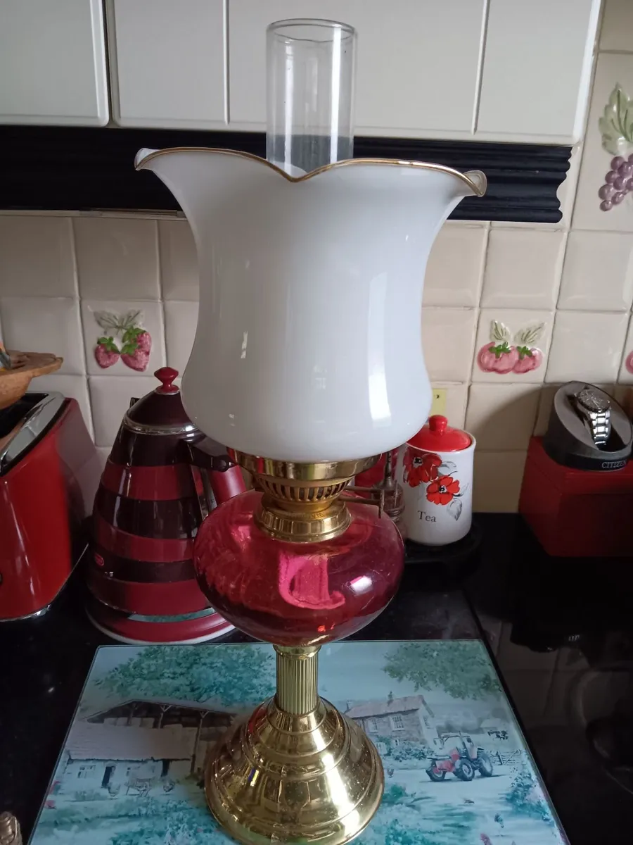 Vintage oil lamp - Image 4