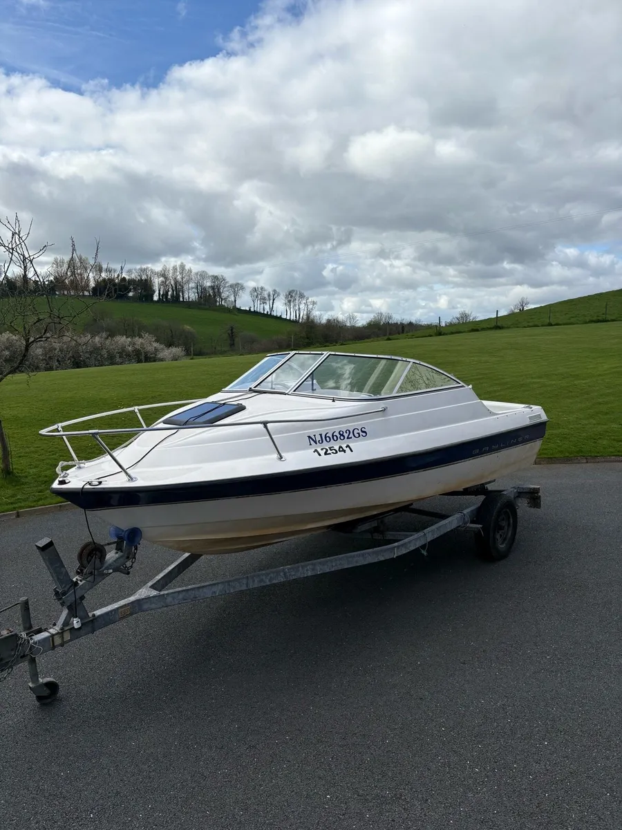 Bayliner speed boat - Image 1