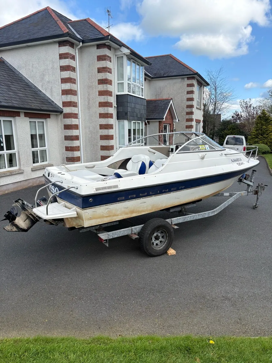 Bayliner speed boat - Image 3