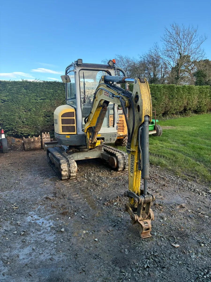 Mini digger - Image 2