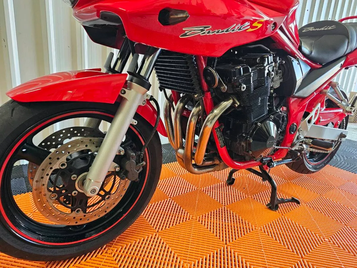 Suzuki Bandit 2005 - Image 2