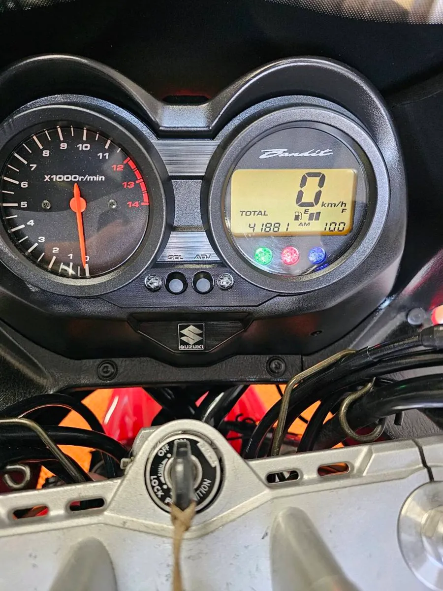 Suzuki Bandit 2005 - Image 4