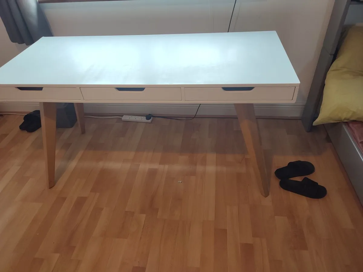 Desk - Image 3
