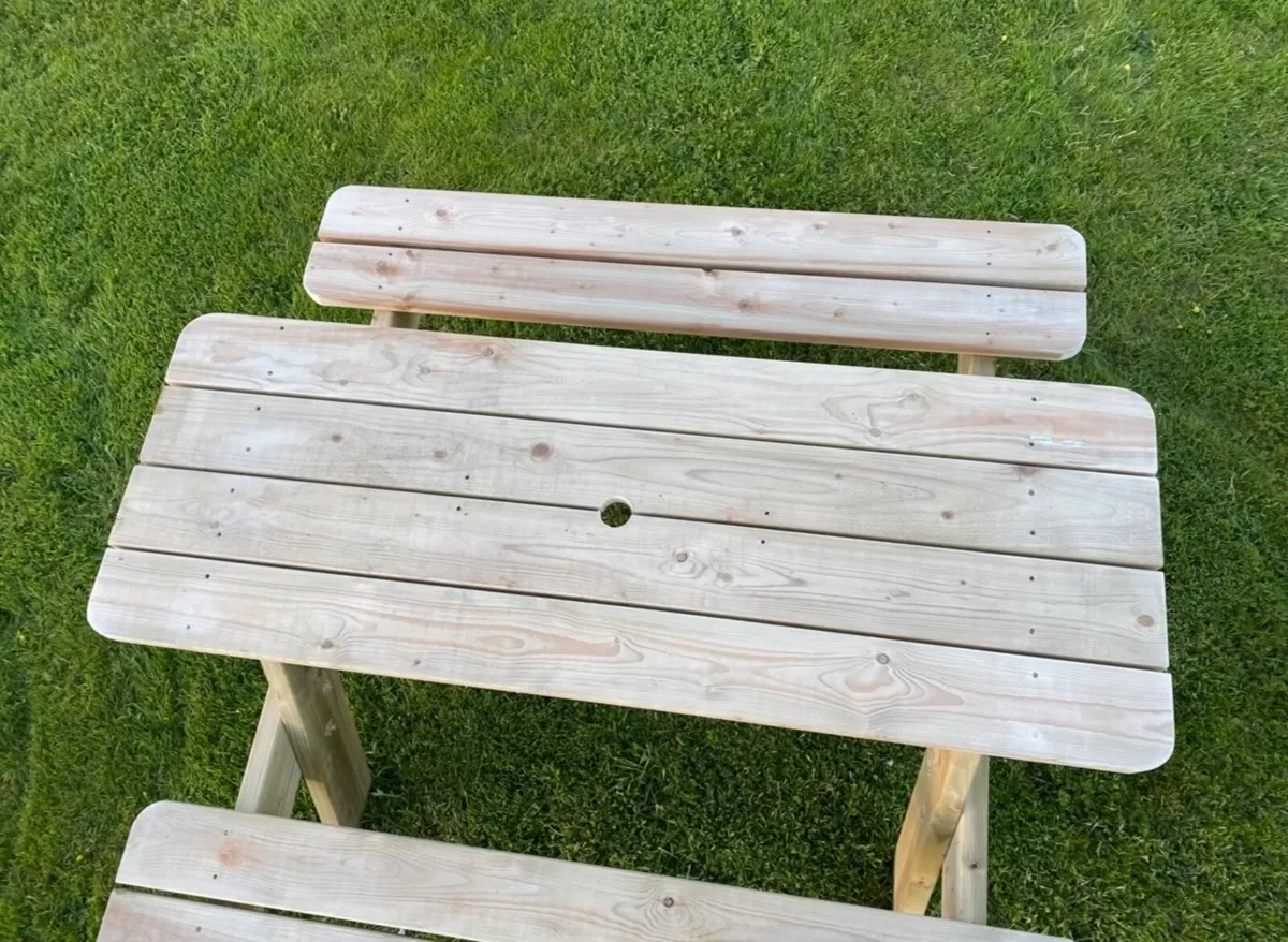 Picnic table - Image 3