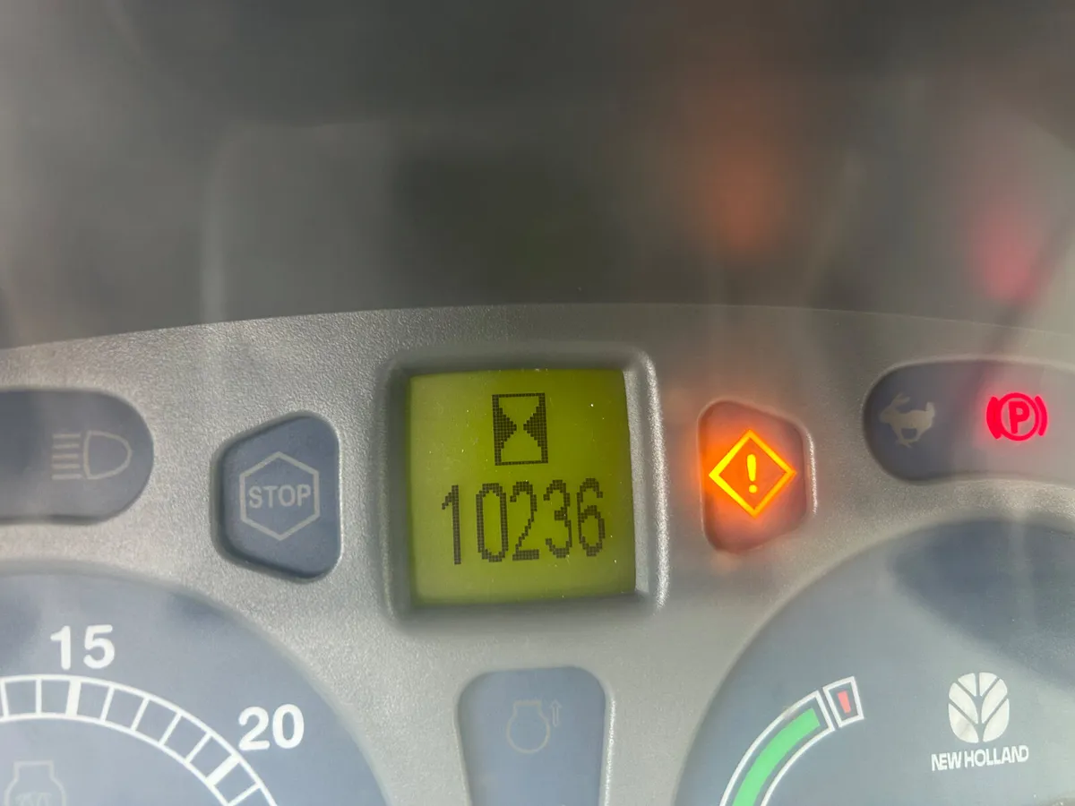 2008 New Holland T6050 - Image 3