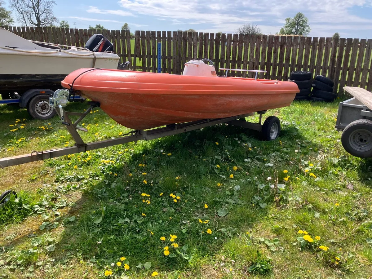 BOAT 4 METRE RIGIFLEX+CONSLE+TRAILER €2450 - Image 1