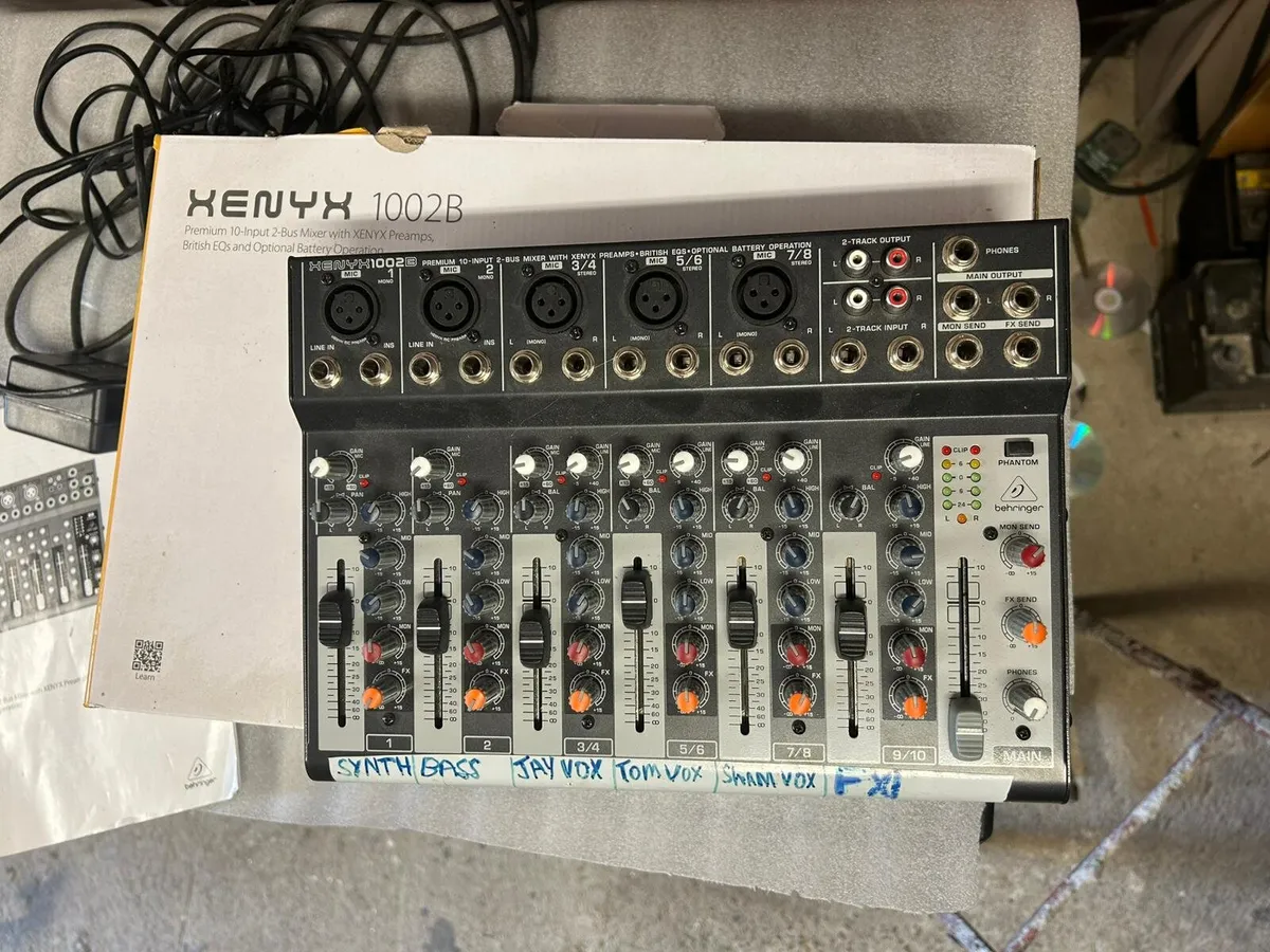 Battery powered mixing desk - Image 3