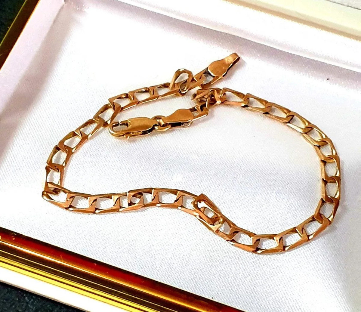 Vintage 9k Gold Unisex Bracelet - Image 4