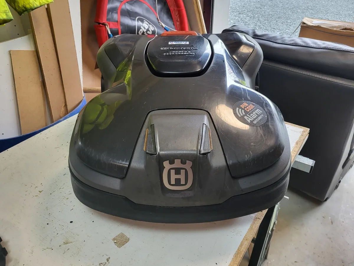 Husqvarna Automower 415x - Image 1