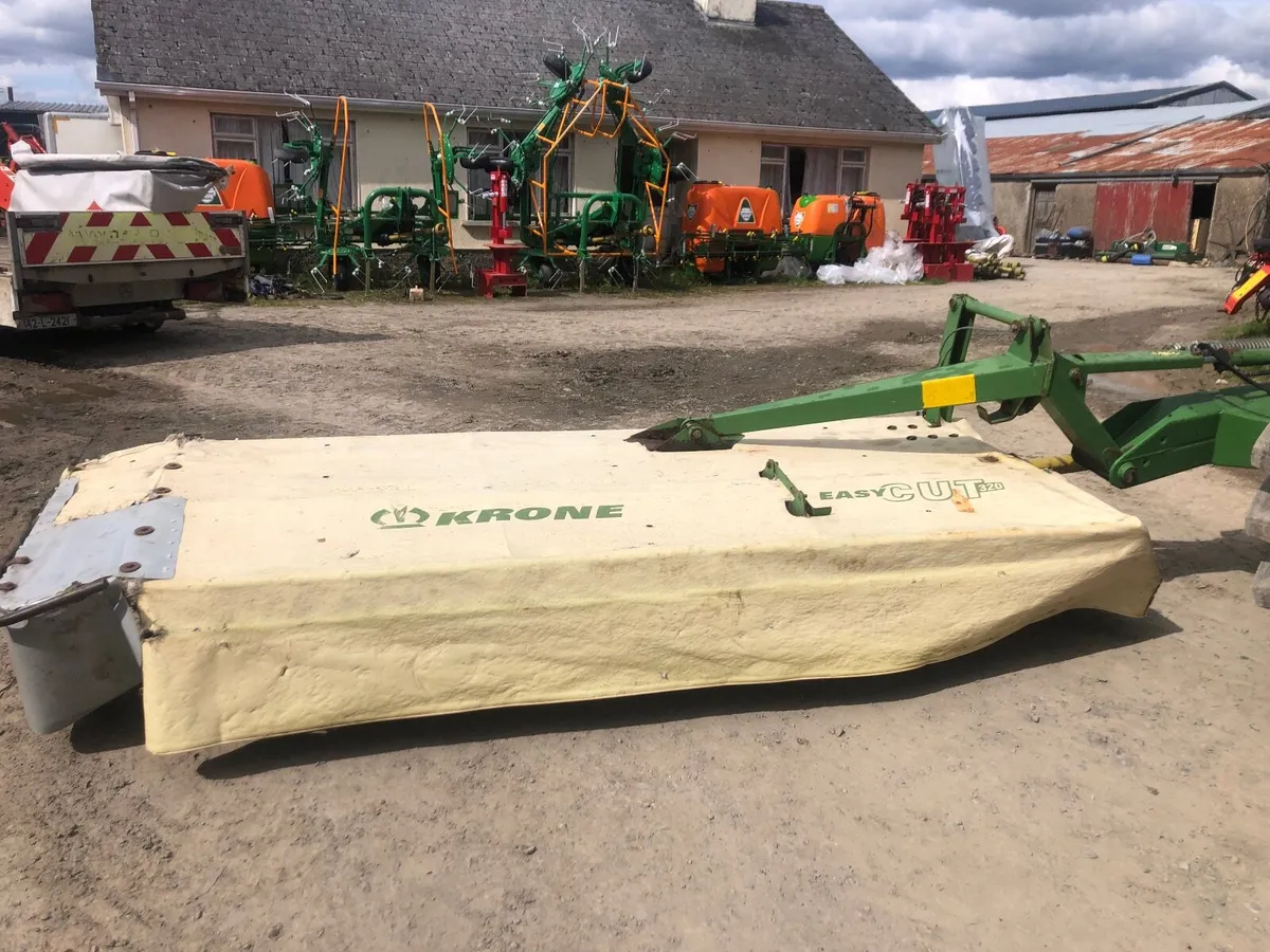 Krone easy cut 320 disc mower - Image 3