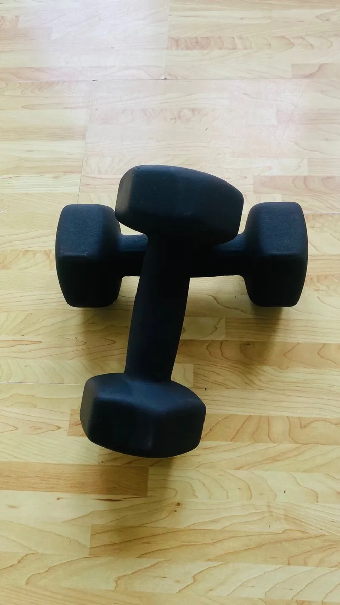 2 set of 5kg Dumbbells - Image 2