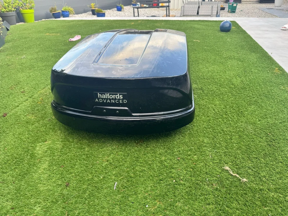 Halfords Roof Box - Image 1