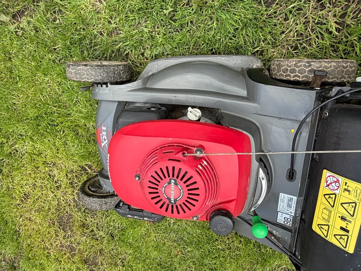 Honda lawnmower - Image 4