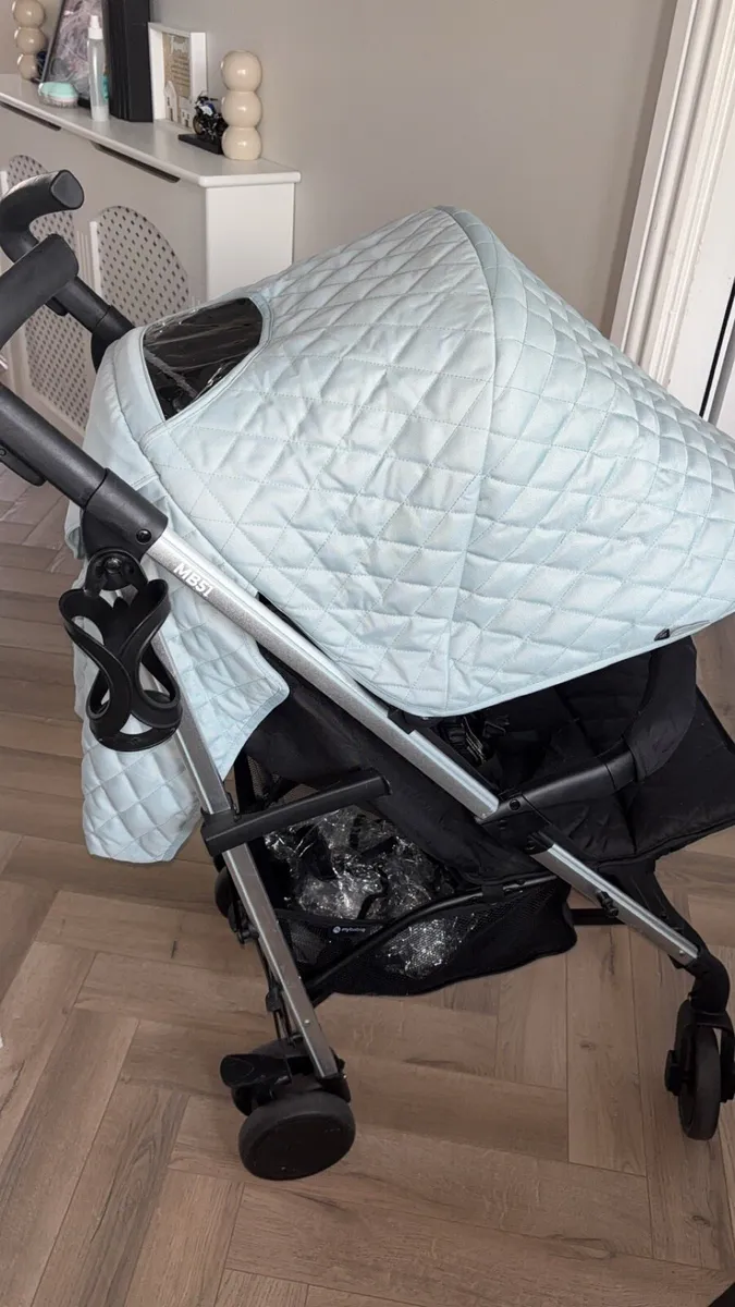 Stroller - Image 1