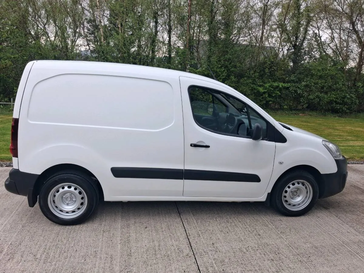 182 . Partner (((full test & tax)). - Image 1