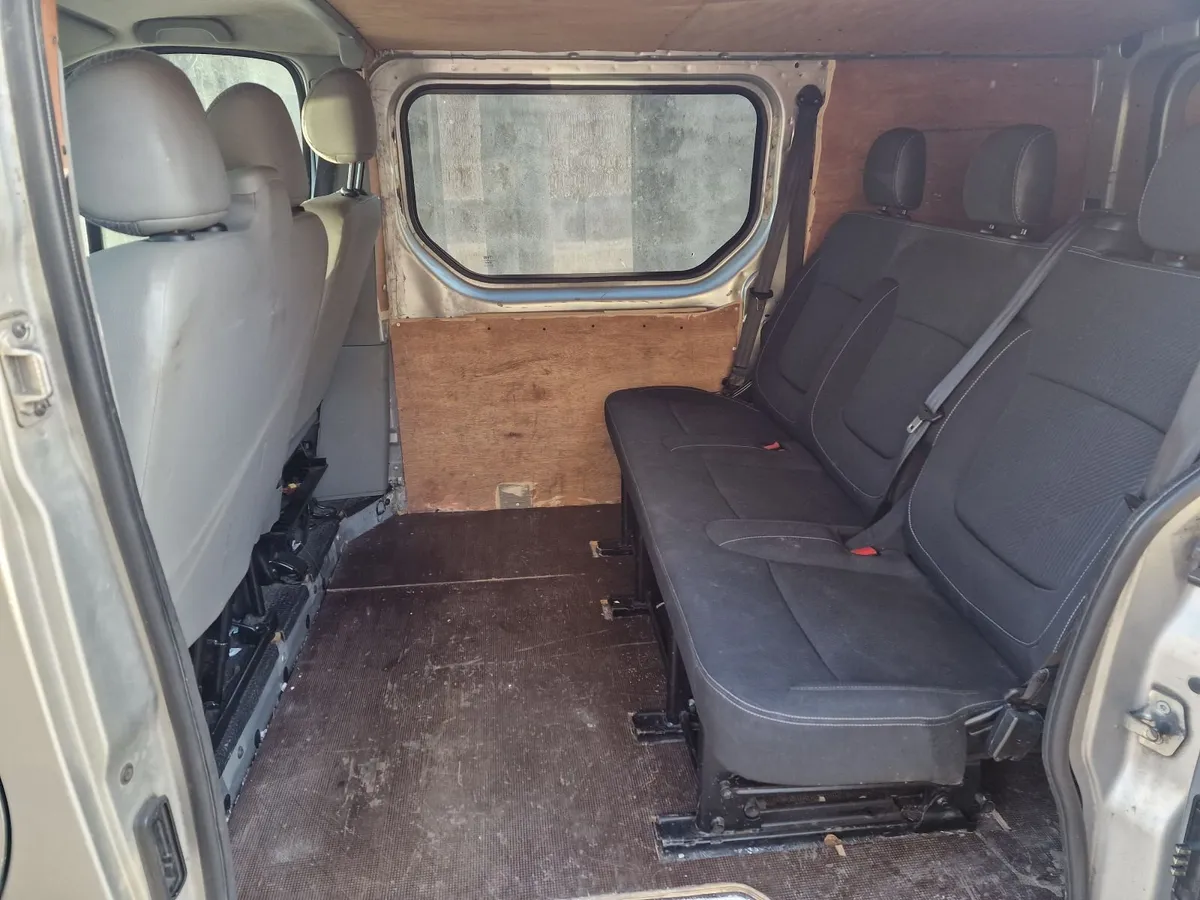 Renault Trafic 2011 – For Sale (Spare or Repair) - Image 3