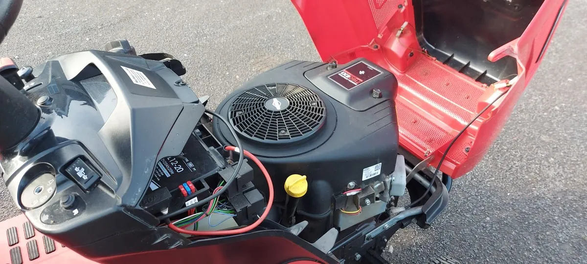 AL-KO T16- 105.6 HD Premium Ride On Lawnmower - Image 3