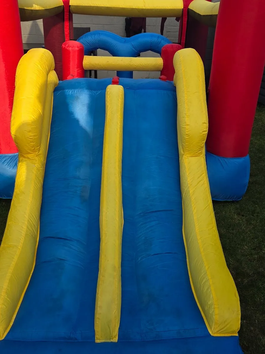 Bouncy castle summer fun - Image 3