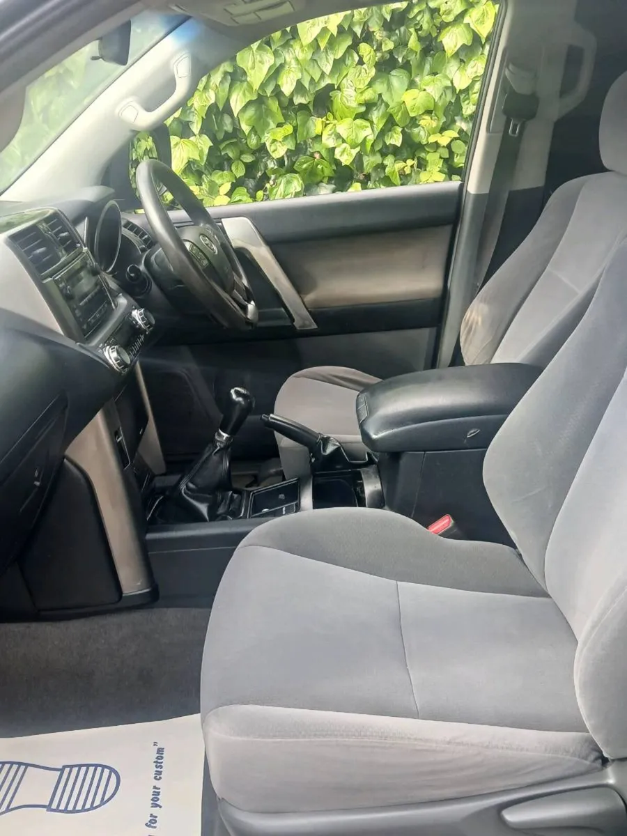 Toyota Landcruiser - Image 4