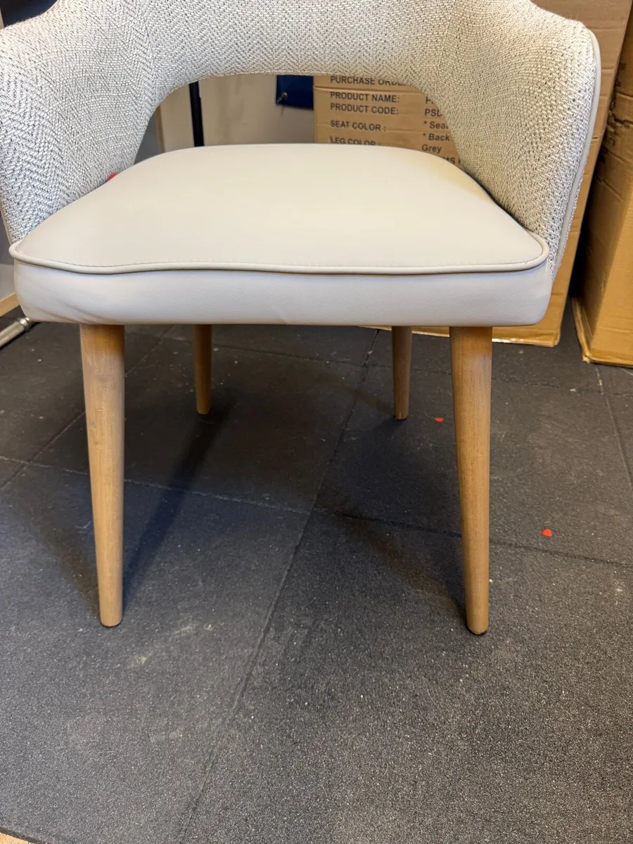 Dining chairs - Image 2