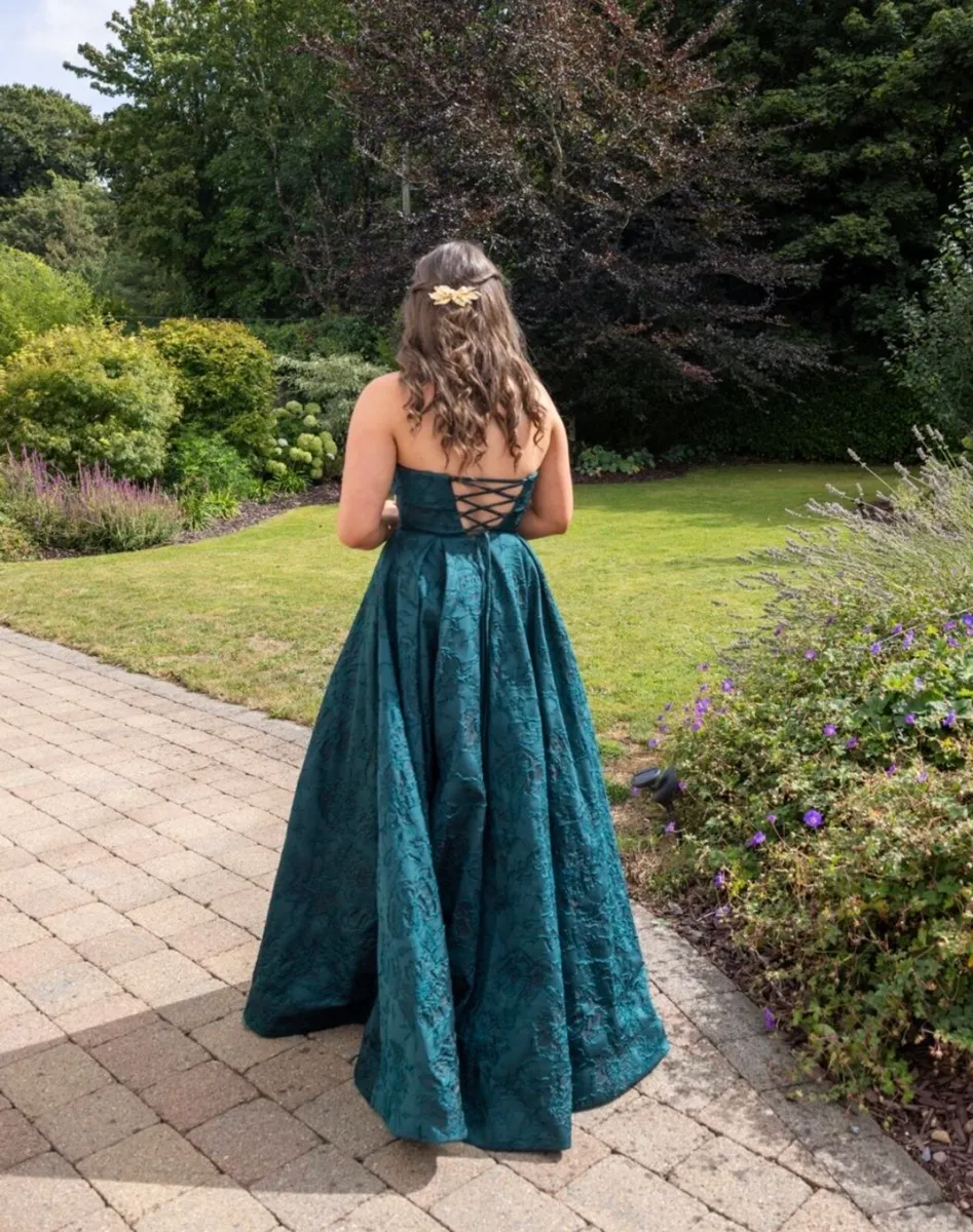 Debs dress - Image 2