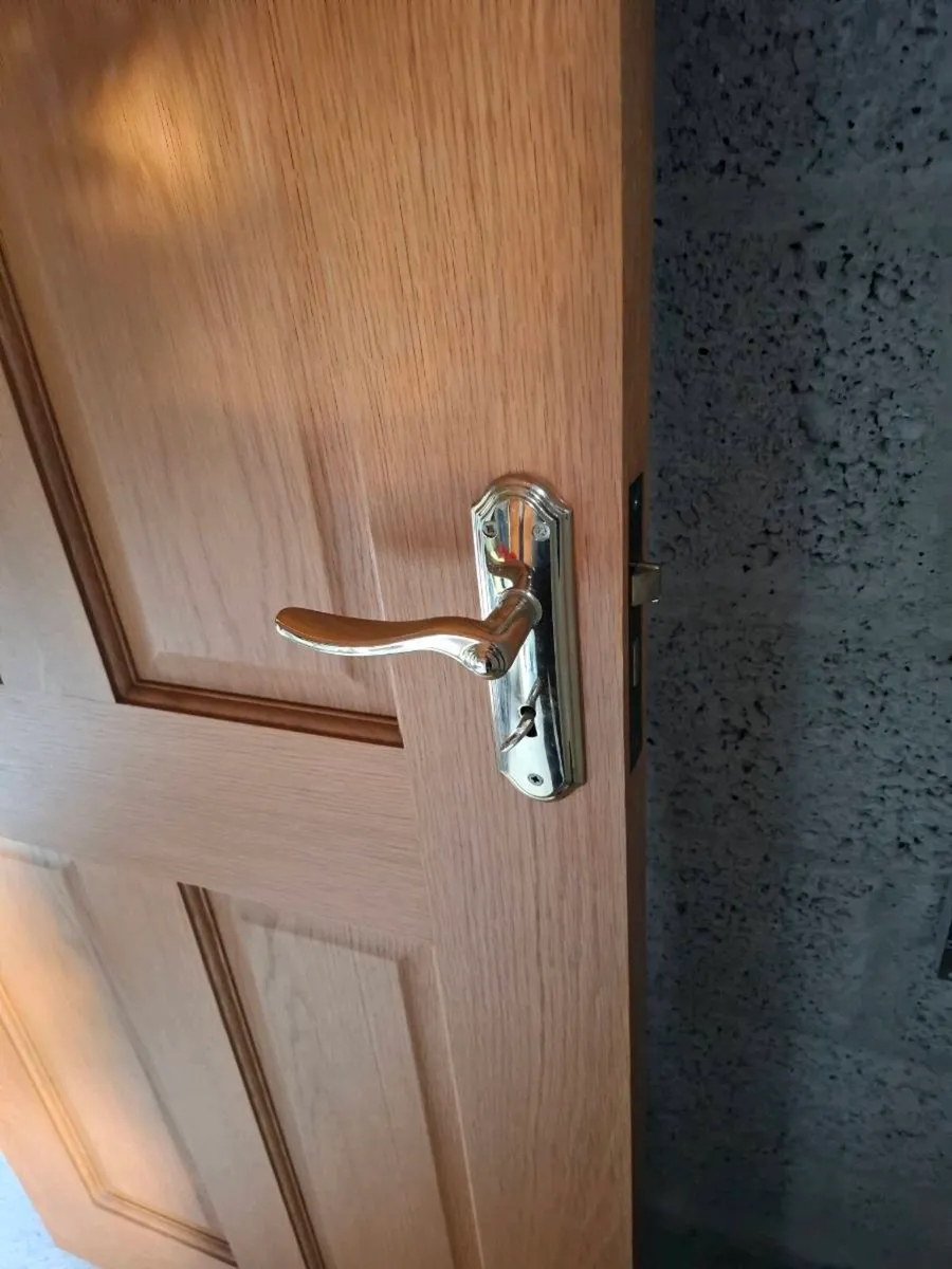 1 solid oak internal door - Image 2