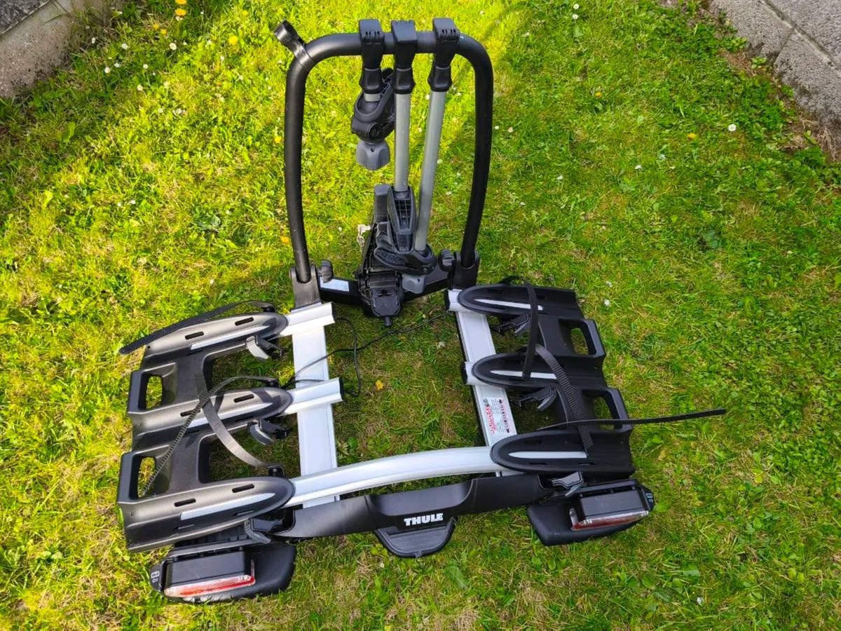Thule VeloCompact 3 bike platform rack - Image 2