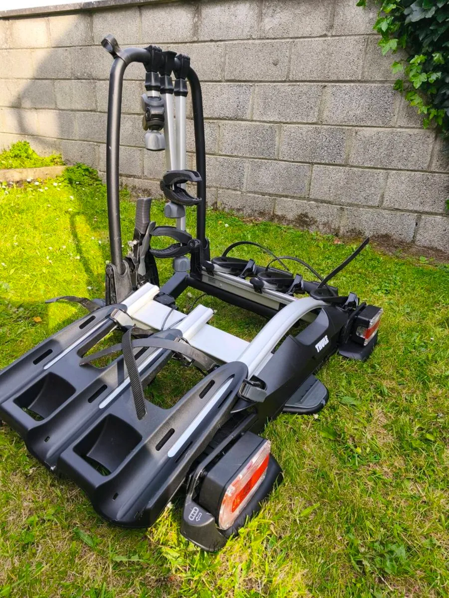 Thule VeloCompact 3 bike platform rack - Image 3