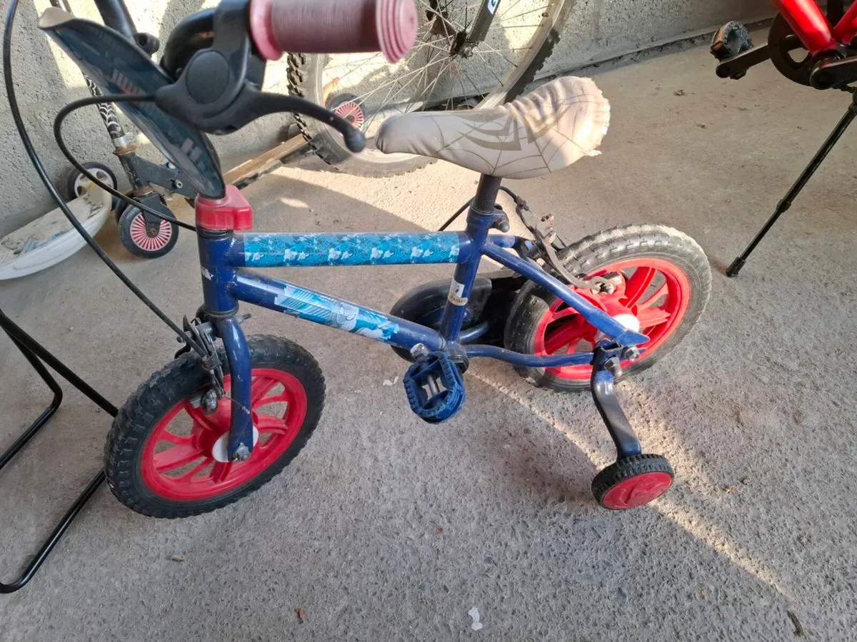 Childs Spiderman bike - Image 2