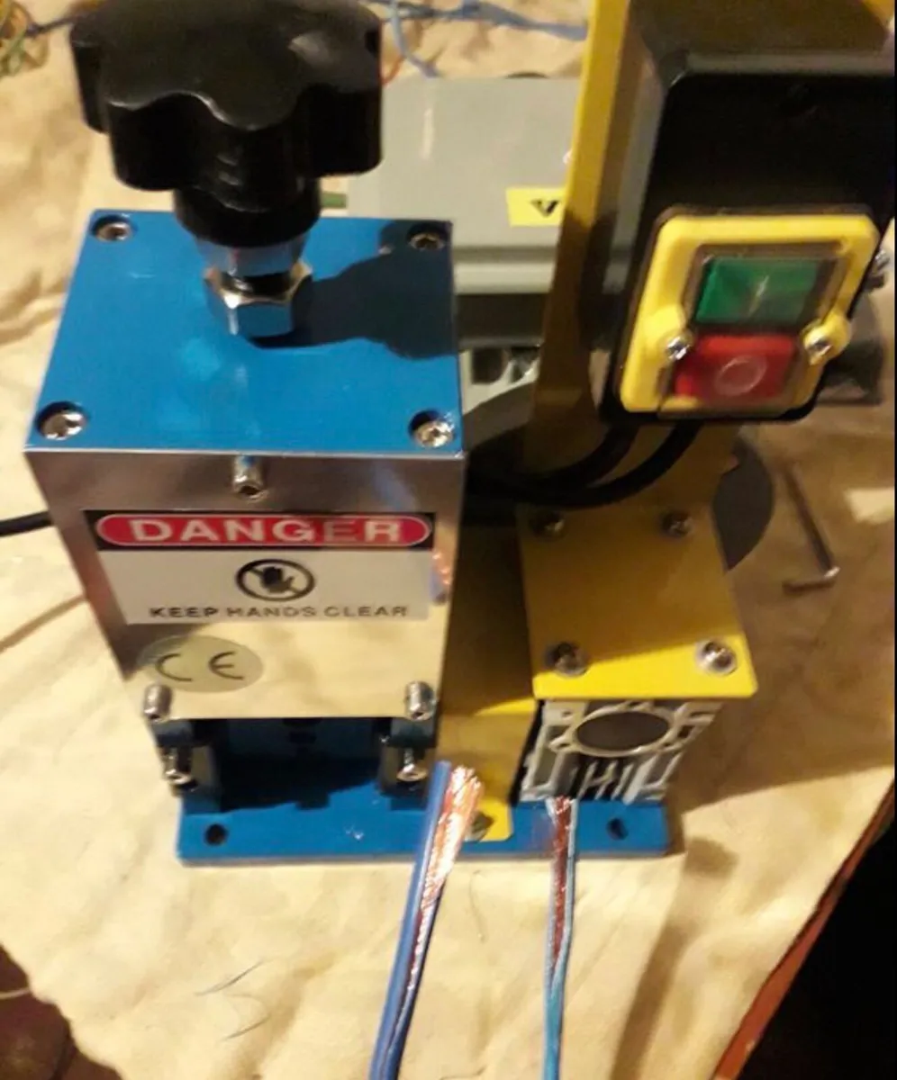 New BEST Wire Stripping Machine 220v - Image 2