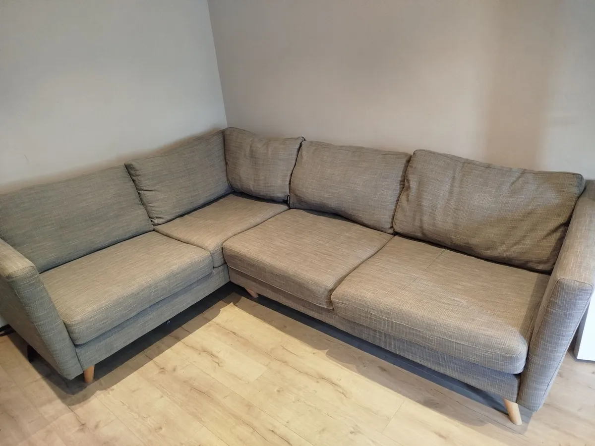 Corner couch - Image 3