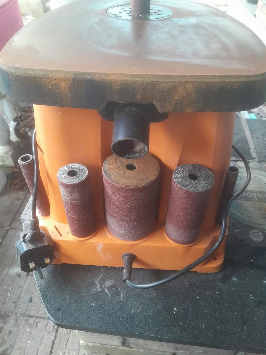 Triton oscillating spindle sander - Image 4