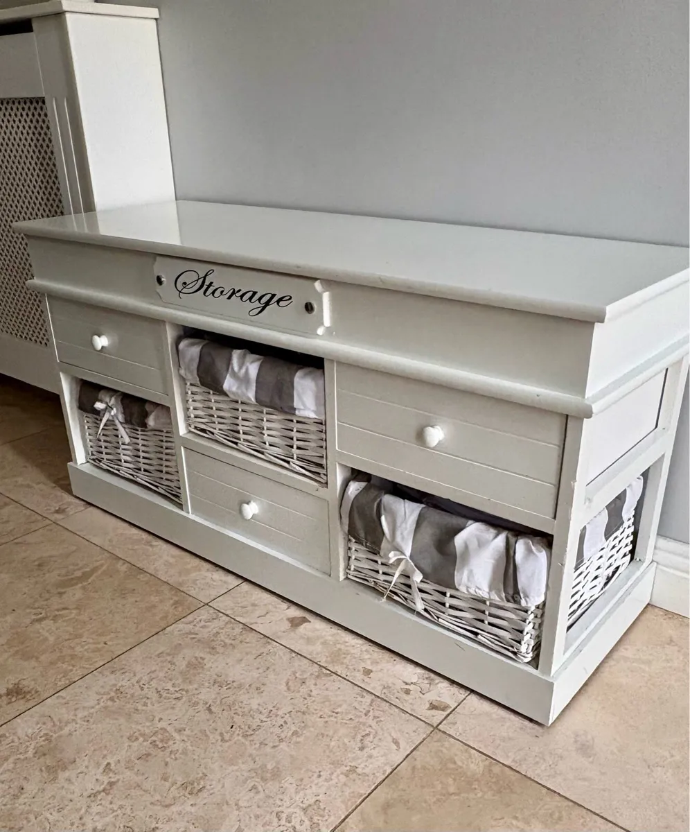 Storage unit - Image 1