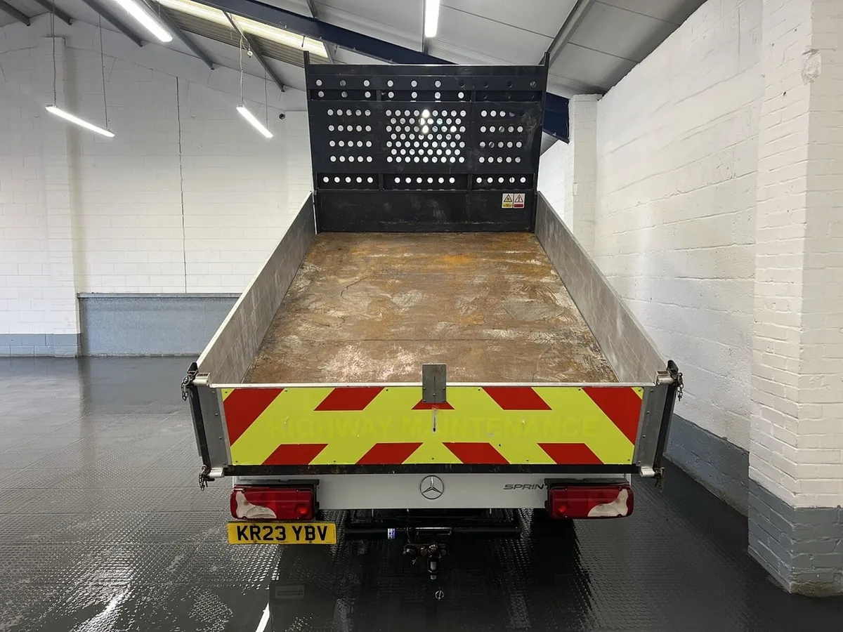 2023 Mercedes-Benz Sprinter Tipper Van - Image 3