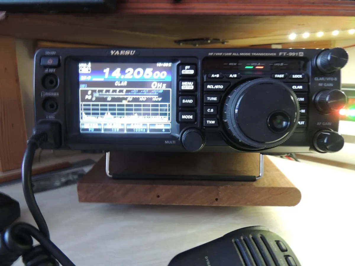 YAESU FT-991A Transceiver - Image 3