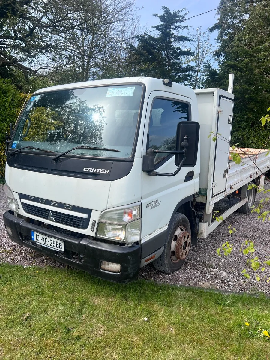 Canter €€€ - Image 1