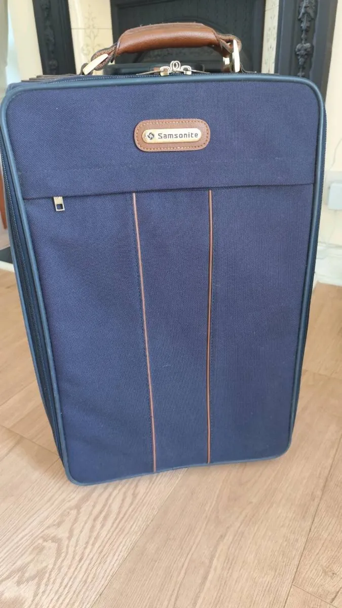 Samsonite Suitcase - Image 3