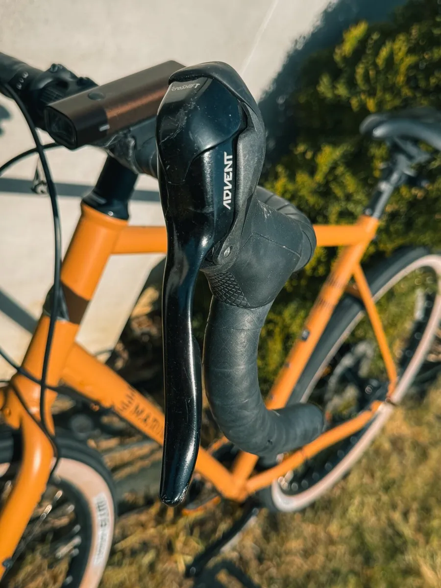 Marin Nicasio+ Gravel Bike | 650b | Satin Tan - Image 2