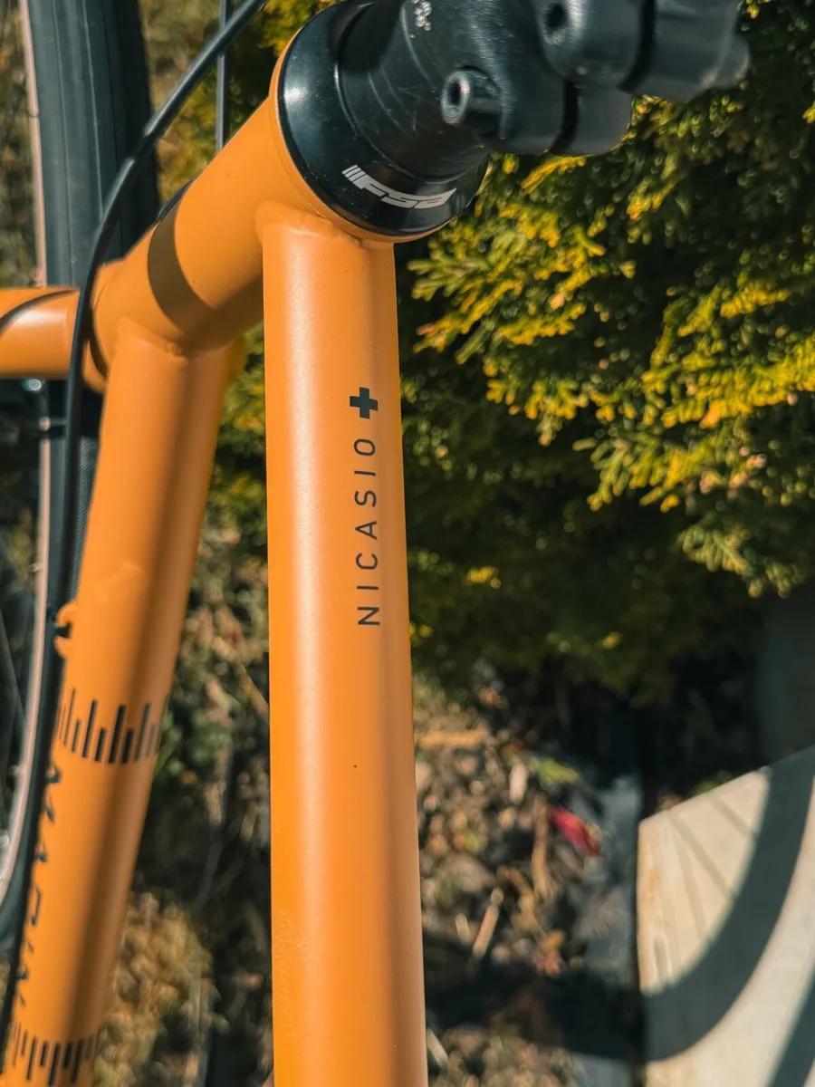 Marin Nicasio+ Gravel Bike | 650b | Satin Tan - Image 3