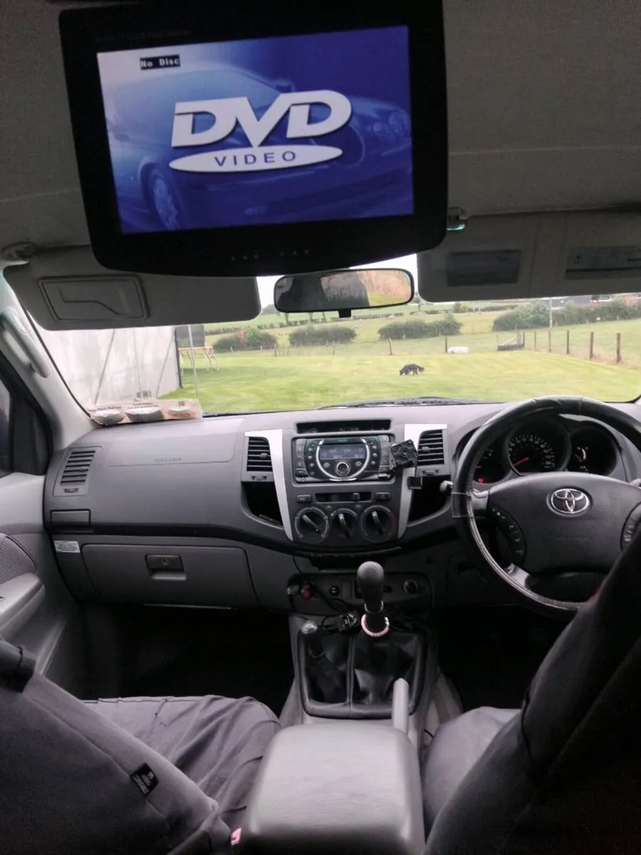 Toyota Hilux - Image 3