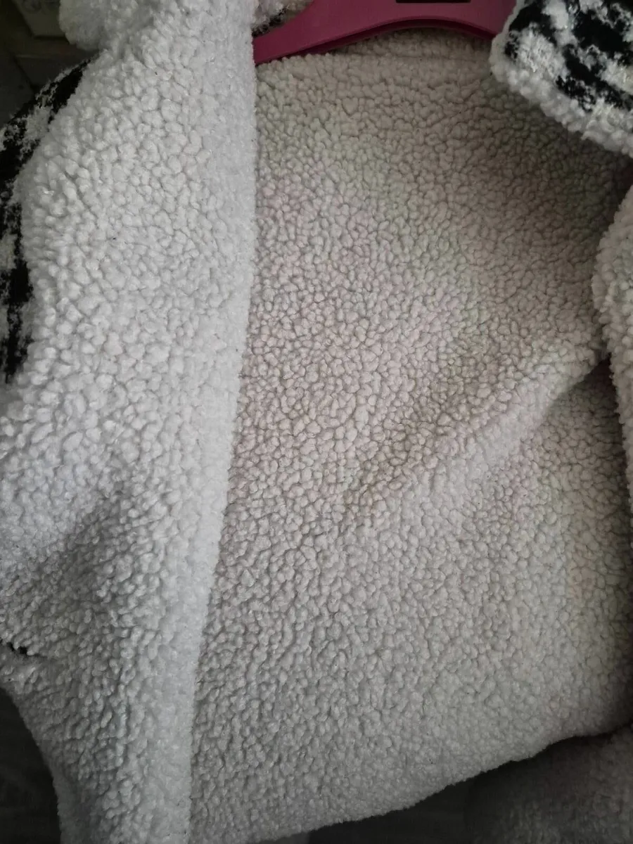 Stylish Kids Winter Jacket - Delivery - Image 2