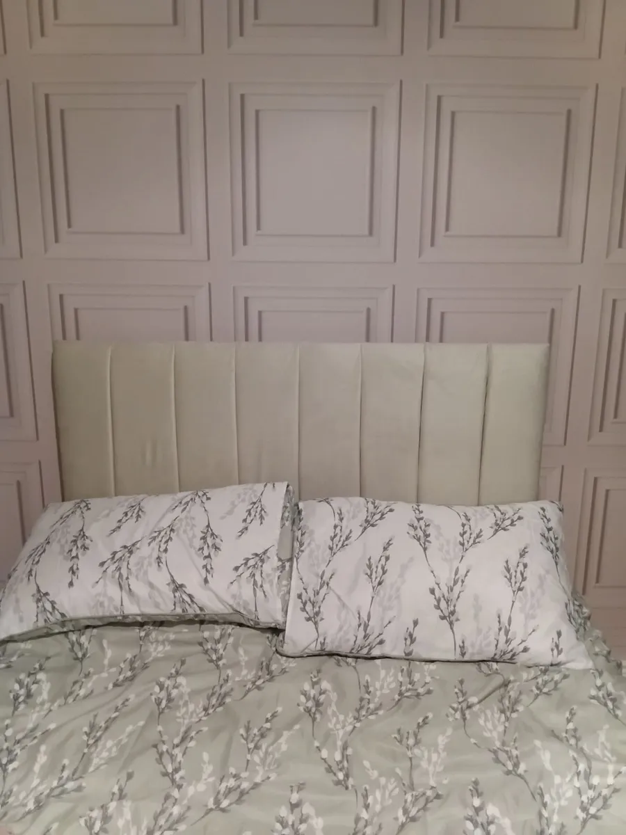 Double cream velvet headboard - Image 2