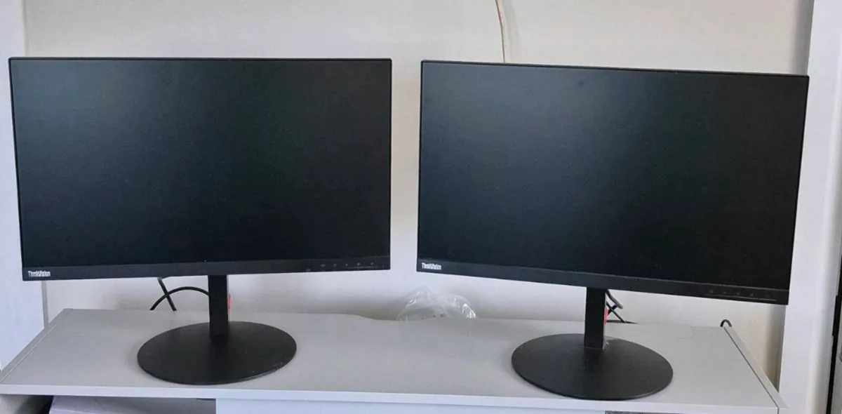 lenovo HD Monitors x 2 T24i-10 - Image 1