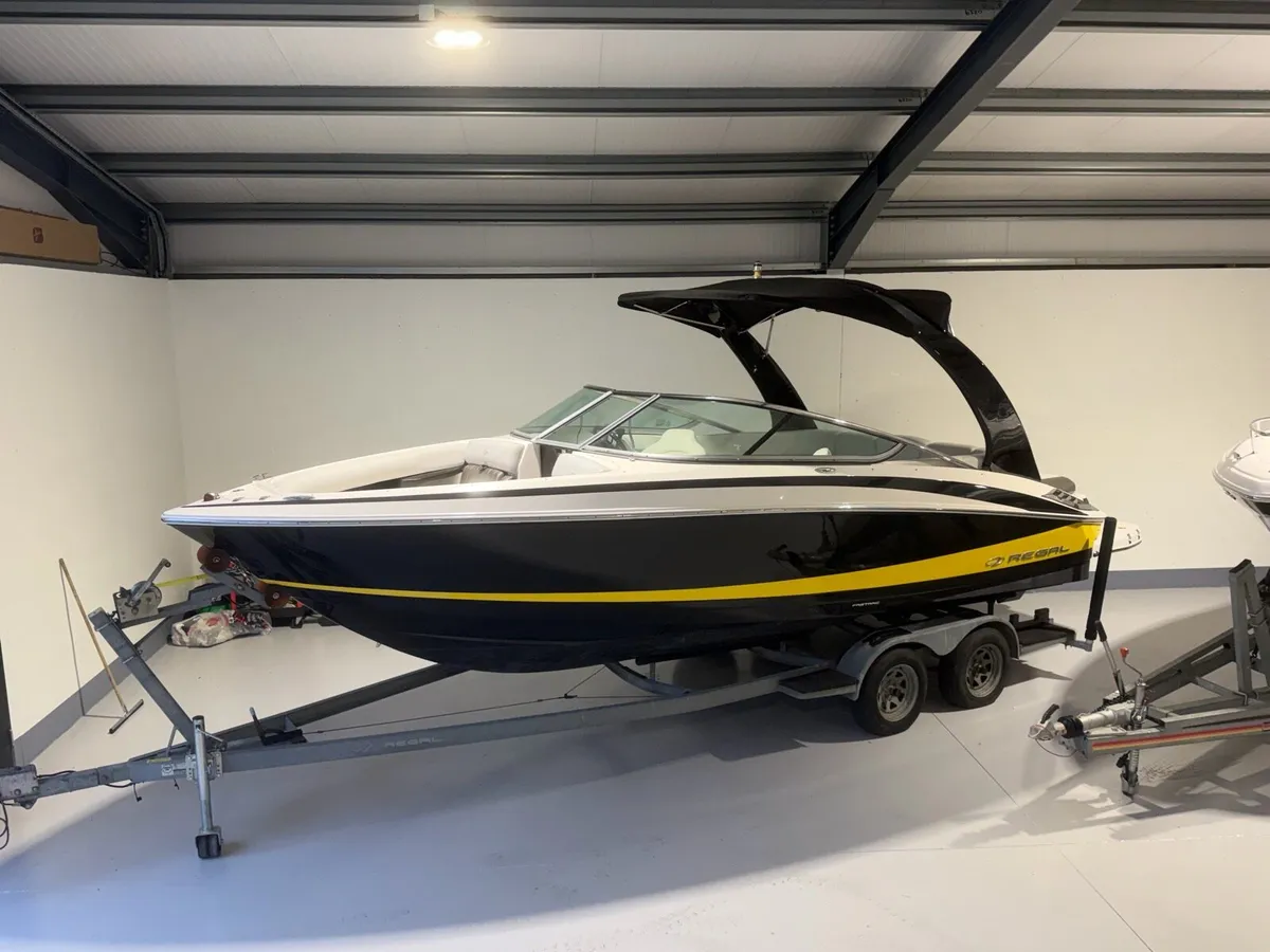 REGAL 27ft SPORTS CRUISER BOAT - Image 1