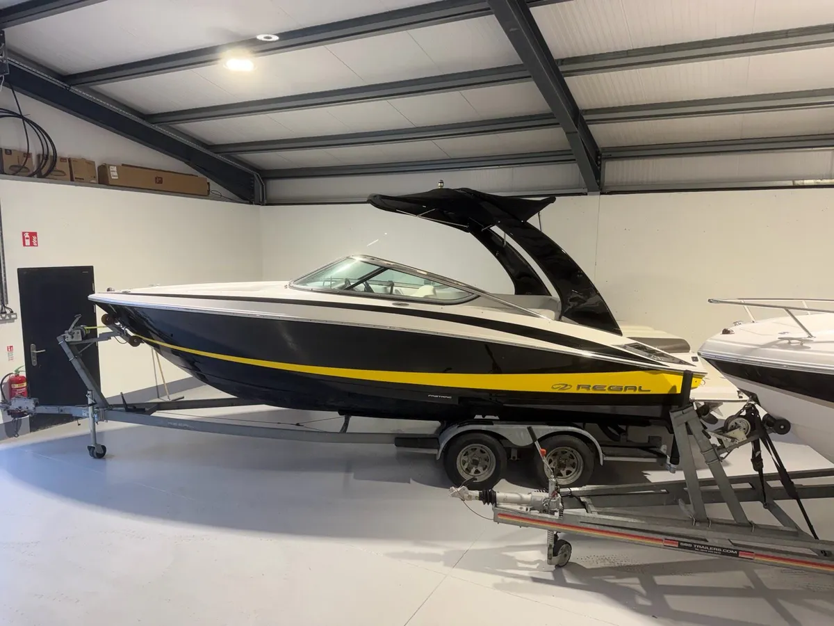 REGAL 27ft SPORTS CRUISER BOAT - Image 2