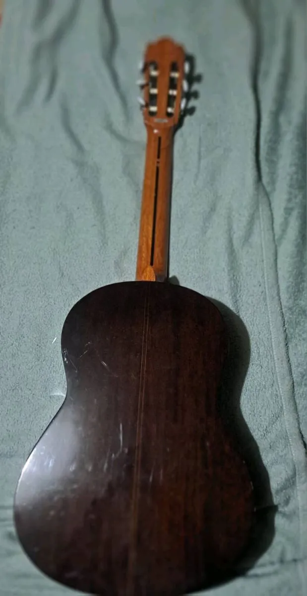 Classical guitar - Image 2