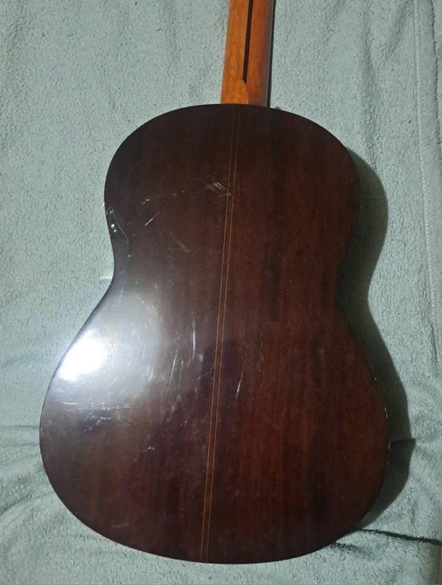 Classical guitar - Image 4