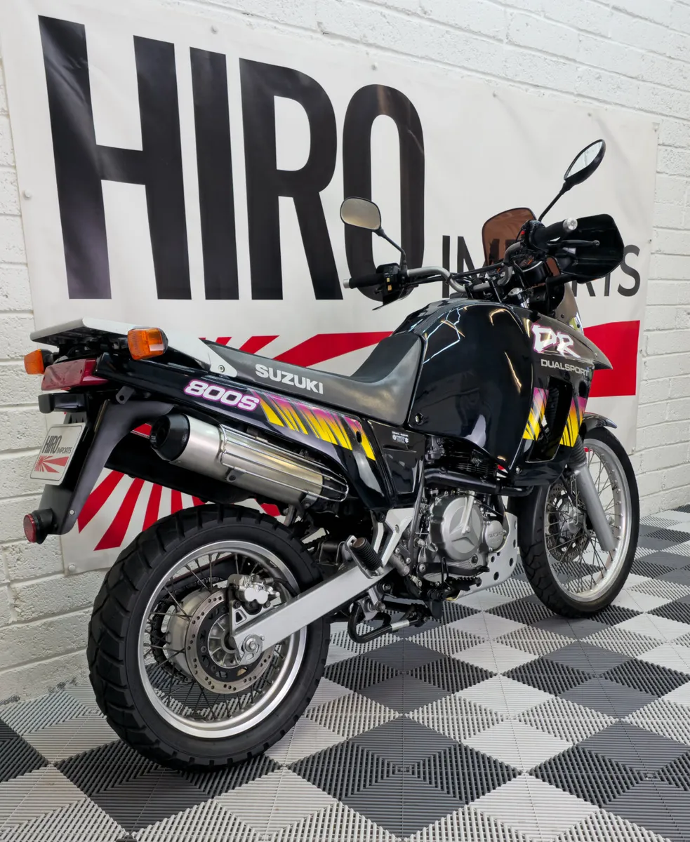 1995 Suzuki DR800S - Image 2