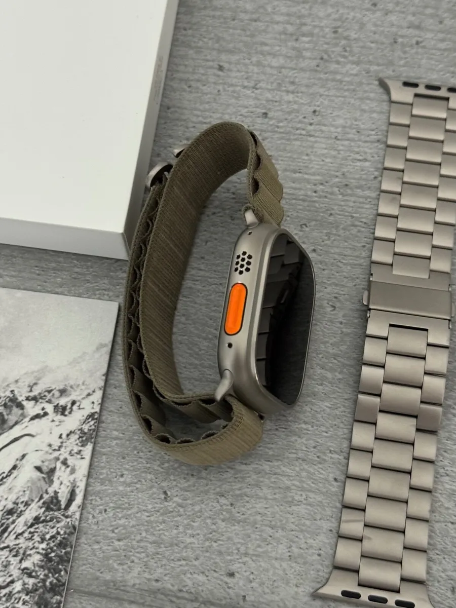 Apple Watch Ultra 2 - Image 2